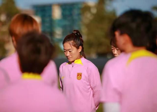女人夜色黄网在线观看
