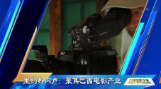 美女扒开尿口让人舔